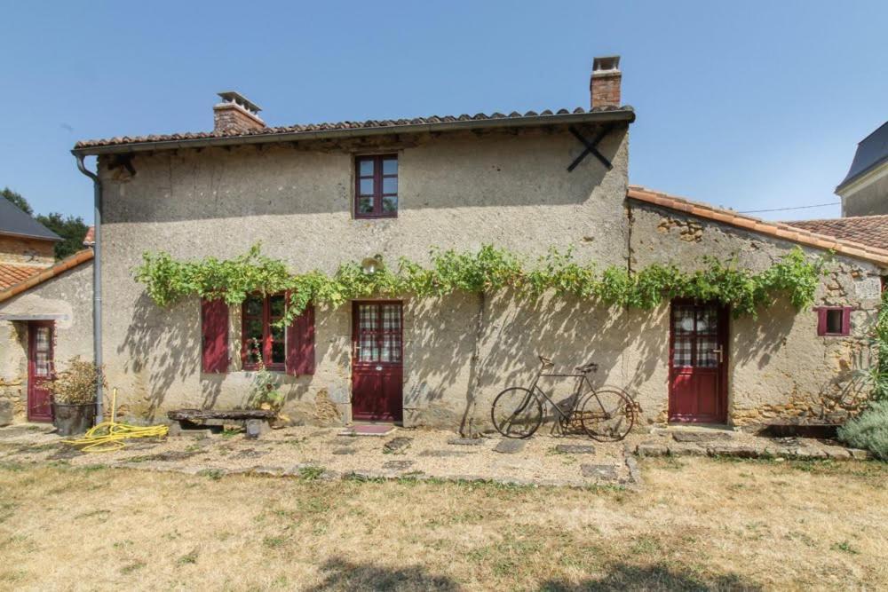 La Jariette Bed & Breakfast Airvault Екстериор снимка