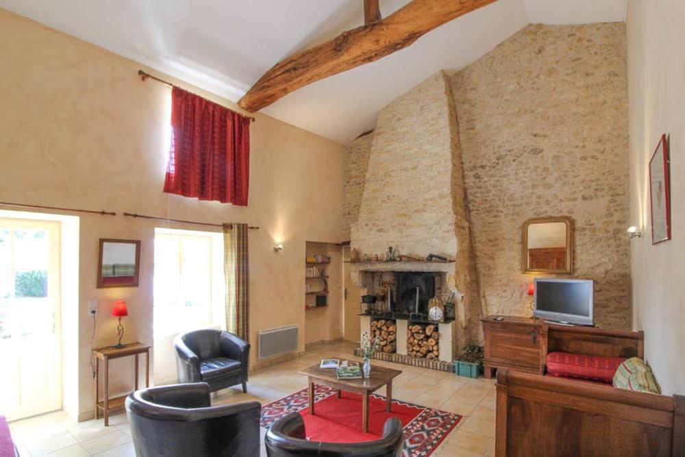 La Jariette Bed & Breakfast Airvault Екстериор снимка